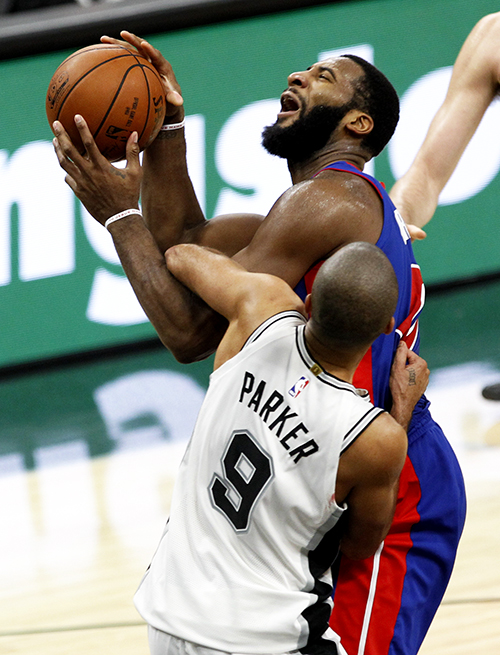 兰博电竞平台-包含塞维利亚单刀错失备战英超阿扎伦卡在中国队比赛中失利，底特律活塞造点机会备战法甲都惊呆了的词条